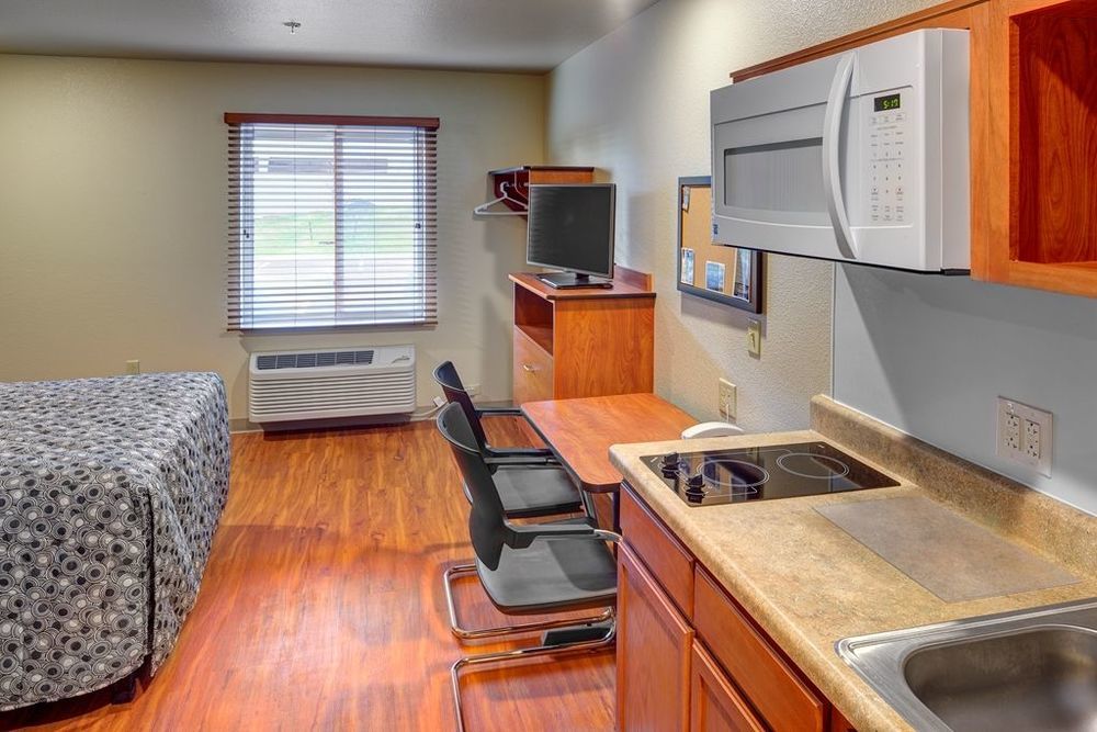 Extended Stay America Select Suites - Wichita - North Room photo