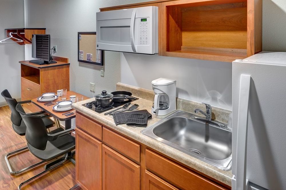 Extended Stay America Select Suites - Wichita - North Room photo