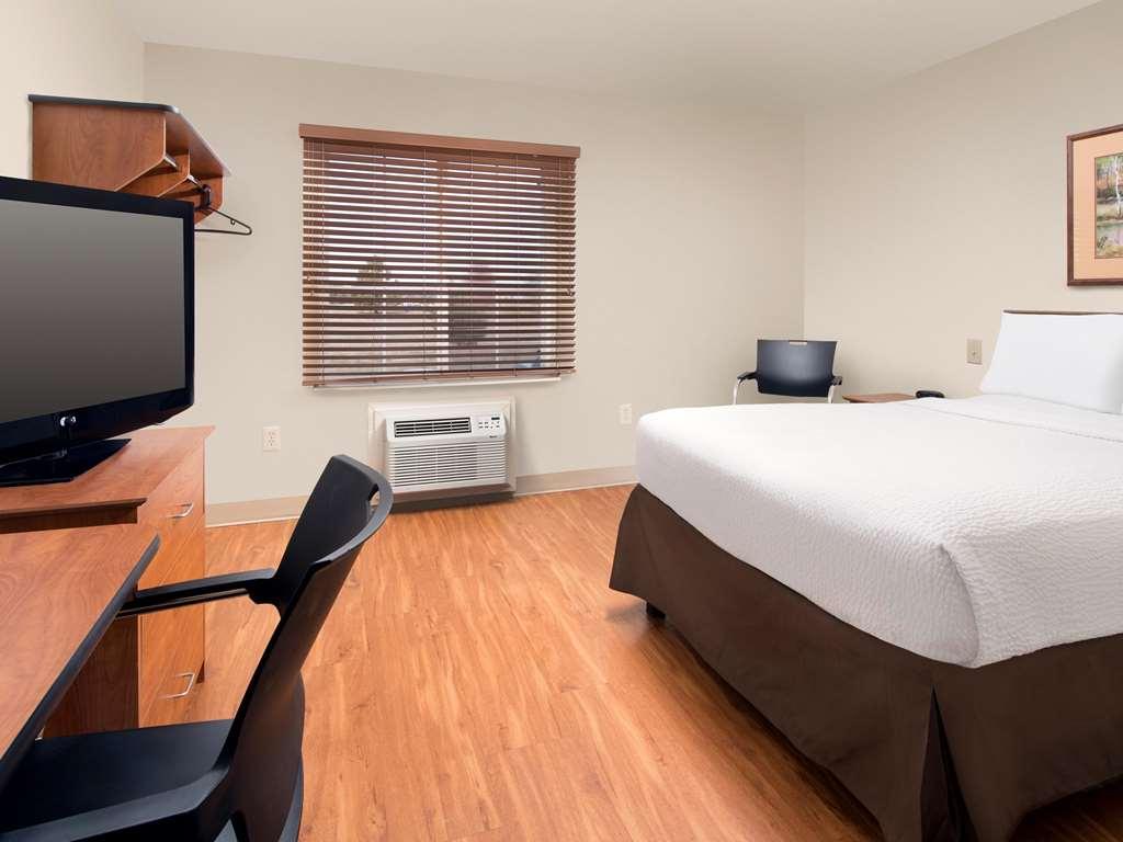 Extended Stay America Select Suites - Wichita - North Room photo