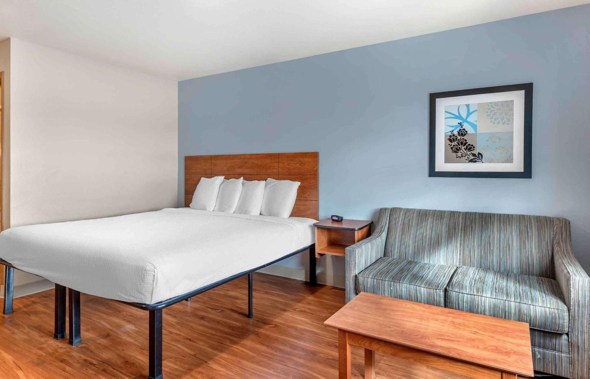 Extended Stay America Select Suites - Wichita - North Exterior photo