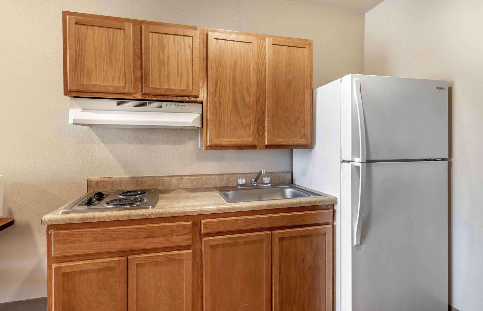 Extended Stay America Select Suites - Wichita - North Exterior photo