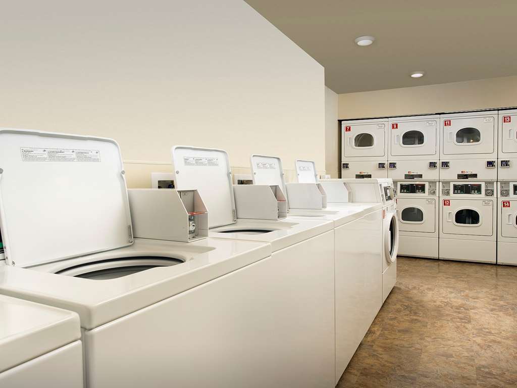 Extended Stay America Select Suites - Wichita - North Facilities photo